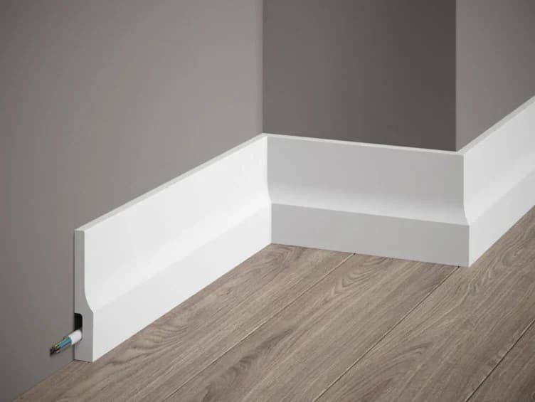 Plinthe Premium en polymère – D1PL108T