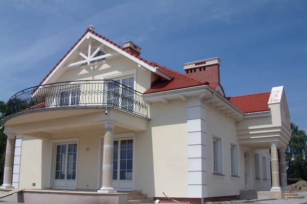 Corbeau Décoratif De Façade : Plat et Minimaliste – vue 4