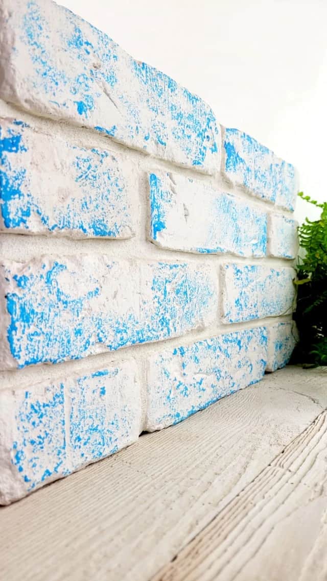 Bleu pastel blanchi